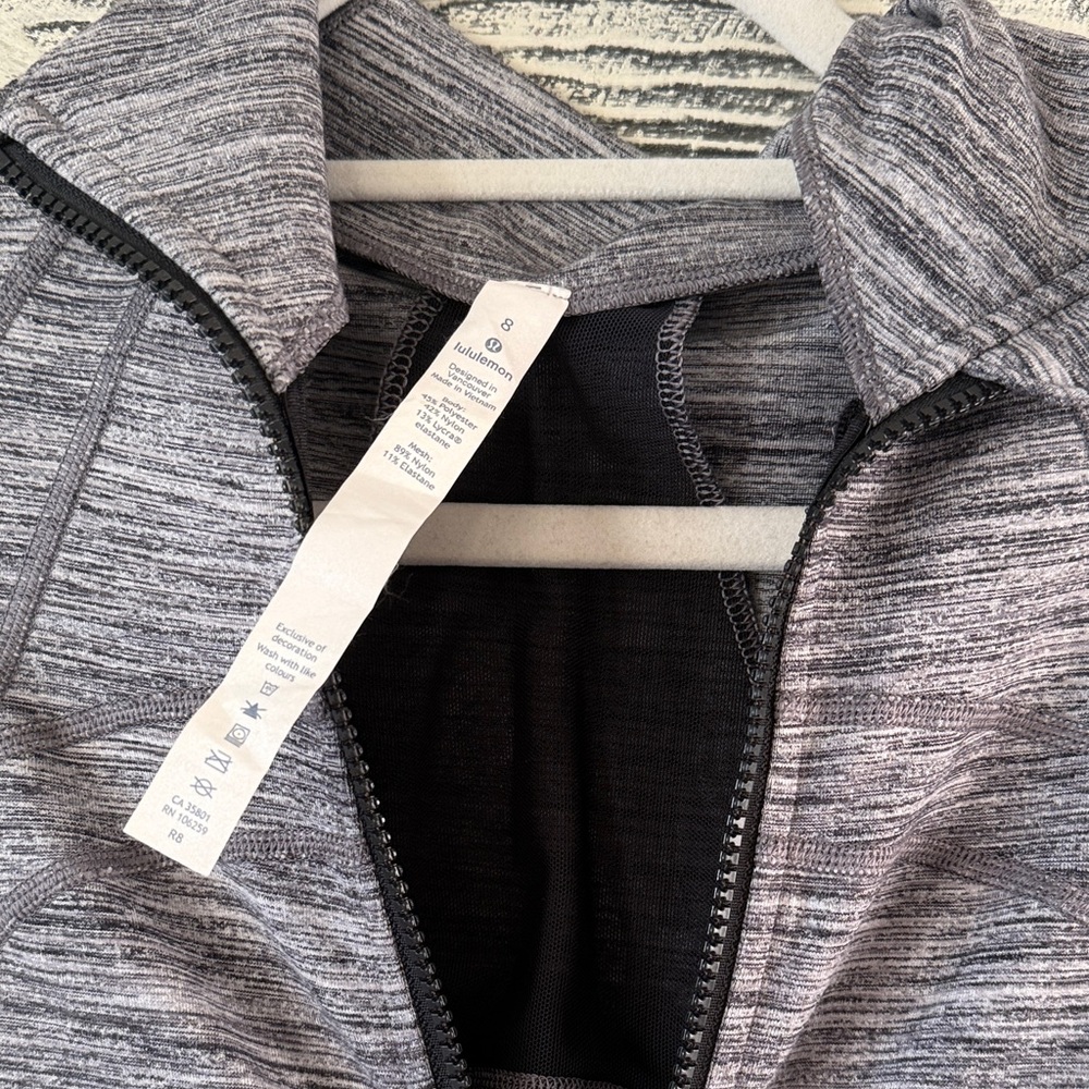 Lululemon Define Jacket - Picture 3 of 6